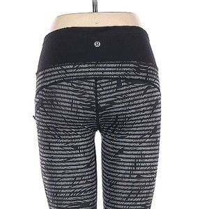 Lululemon Capri Workout Pants - discounted shipping!